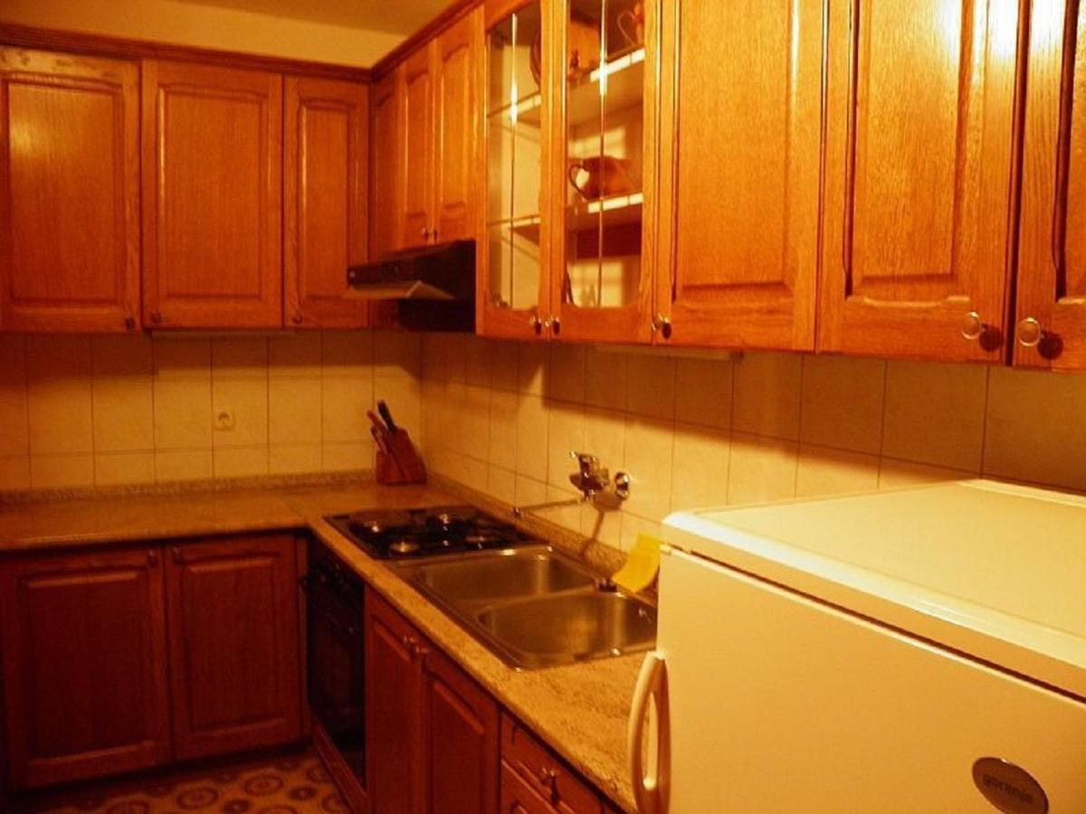 Apartments Angela - With Beautiful Courtyard Брела Екстериор снимка